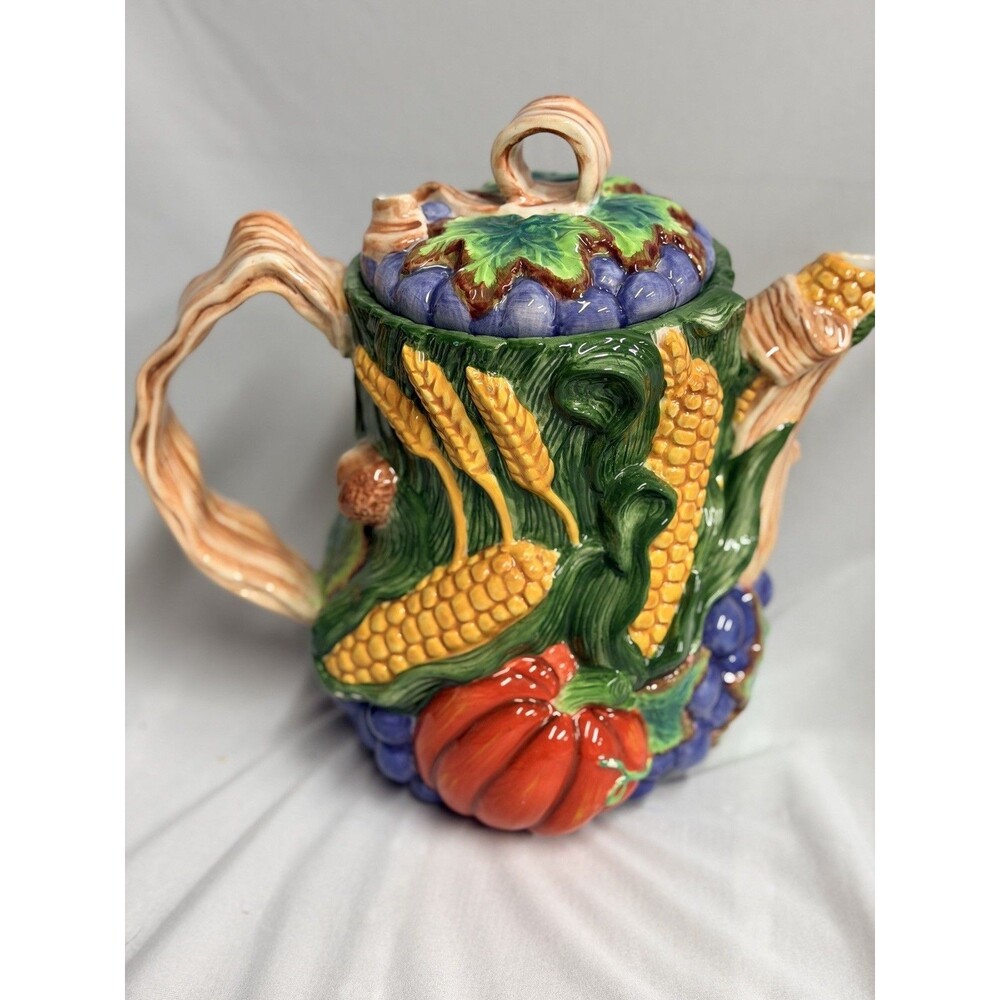 Garden Harvest Oversized Figural Teapot Vegetable whimsical novelty collectible